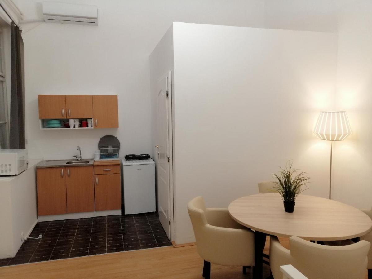 Filinhome Zmaj Jovina Suite 诺威萨 外观 照片