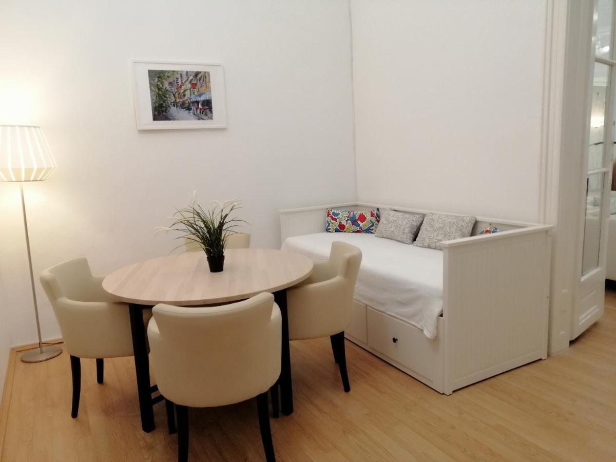 Filinhome Zmaj Jovina Suite 诺威萨 外观 照片