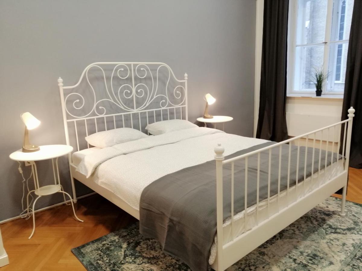 Filinhome Zmaj Jovina Suite 诺威萨 外观 照片